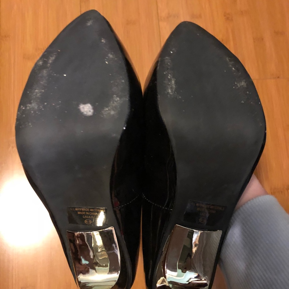 Heels - Picture 3 of 3